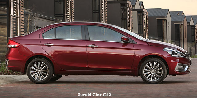 SUZUKI CIAZ 1.5 GLX A/T - 1 