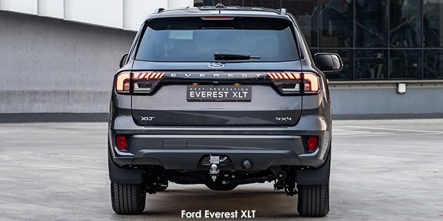 FORD EVEREST 3.0D V6 PLATINUM AWD A/T - 11 