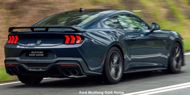 FORD MUSTANG 5.0 DARK HORSE A/T - 48 