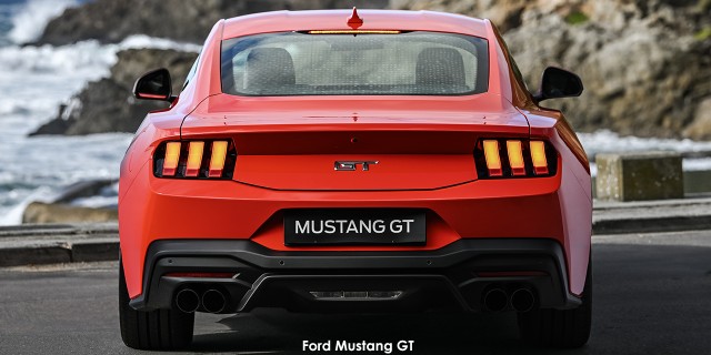 FORD MUSTANG 5.0 RTR SPEC 3 A/T - 30 