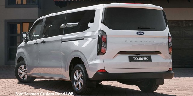 FORD TOURNEO CUSTOM 2.0TDCI LWB TREND A/T - 19 