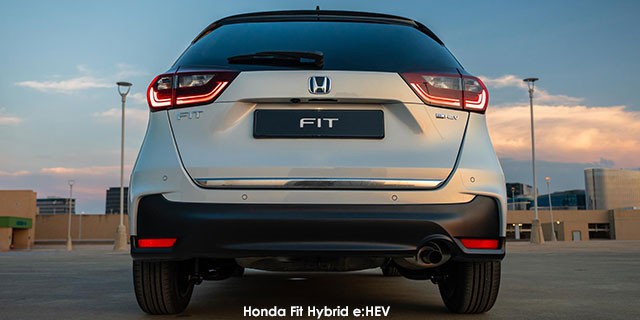 HONDA FIT 1.5 HYBRID E-CVT - 9 