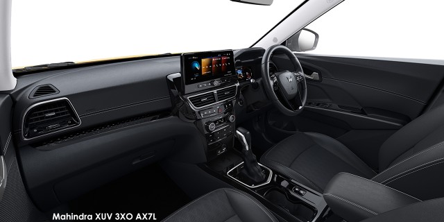 XUV3XO 1.2T AX7L A/T gallery image 12